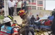 Dos jóvenes quedan atrapados tras choque entre vehículos frente a la Universidad Nacional de Trujillo