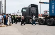 Mujer fallece y su esposo queda grave tras impacto de un camión de carga en una avenida del Callao