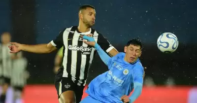 Atl�tico Mineiro clasifica a la final contra Boca Juniors.