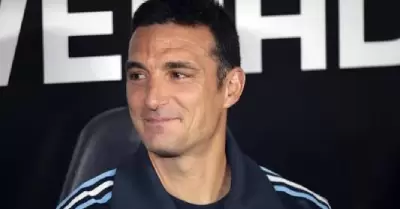 Scaloni podr�a renovar.
