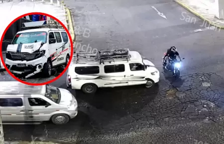 Brutal choque en SJL entre motocicleta y miniv�n deja dos fallecidos