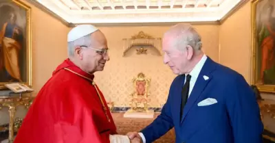 Papa Le�n XIV y el rey Carlos III intercambian t�tulos religiosos