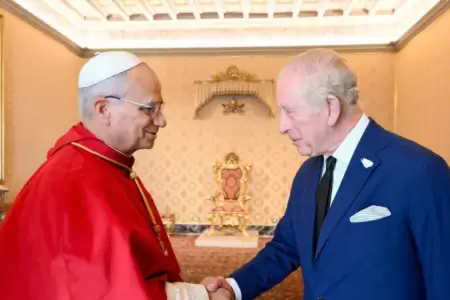 Papa Le�n XIV y el rey Carlos III intercambian t�tulos religiosos