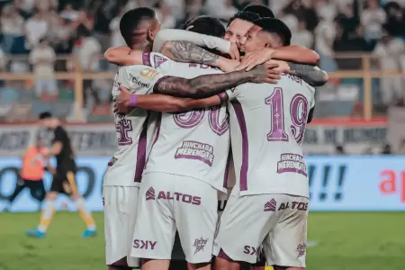 Universitario golea 3-0 a Juan Pablo y es segundo lugar del Torneo Clausura