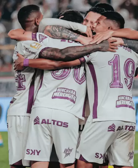 Universitario golea 3-0 a Juan Pablo y es segundo lugar del Torneo Clausura