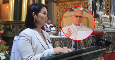 Mandataria dirigi� oraci�n por salud del Santo Padre.