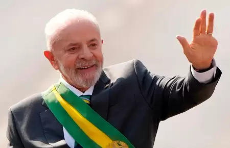 Con m�s del 80% de votos escrutados, Lula quedar�a reelecto.