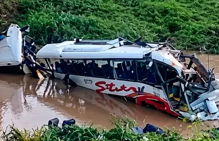Accidente de bus de agrupaci�n de Kbeto Zuleta.