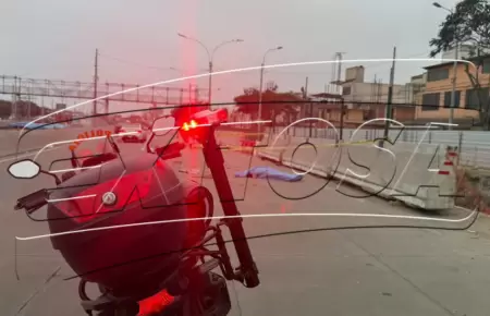 Motociclista de 20 a�os muere en la V�a Expresa Sur en Surco