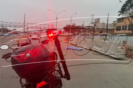 Motociclista de 20 a�os muere en la V�a Expresa Sur en Surco