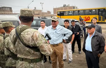C�sar Astudillo reunido con Julio Rau Rau.