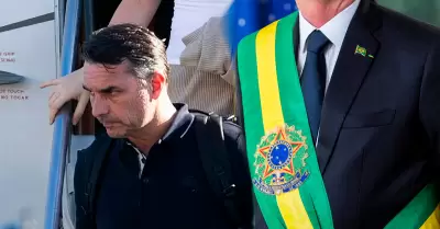 Fl�vio Bolsonaro se autoproclam� "presidente electo de Brasil".