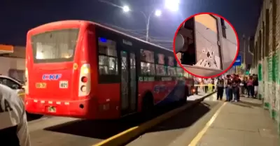 Chofer aprovech� desperfecto del arma para esconderse.