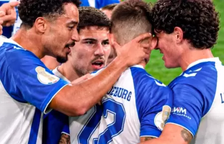 Felipe Ch�vez dio asistencia en derrota del Magdeburgo ante Bayern.